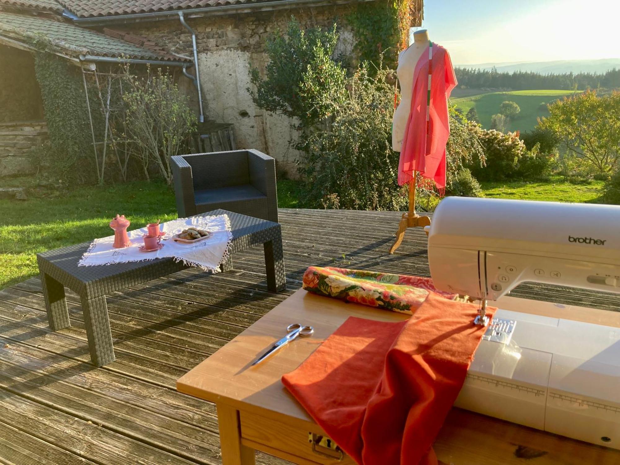 Eco-Gite Cottage Panoramique, Terrasses, Baby Foot, 150 M2 Renove Et Agrandi En 2024, Activites Proposees Champagnac-le-Vieux Exteriör bild